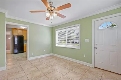 375 64th Street S, Saint Petersburg, FL 33707 - Photo 12