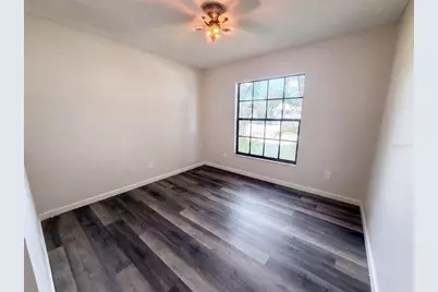 9507 Letterstone Court, Tampa, FL 33615 - Photo 4