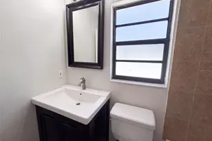 9507 Letterstone Ct, Tampa, FL 33615 - Photo 12