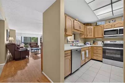 250 Carolina Avenue #202, Winter Park, FL 32789 - Photo 4