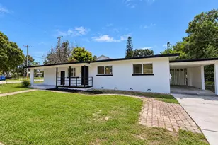 702 Ave C SW, Winter Haven, FL 33880 - Photo 12
