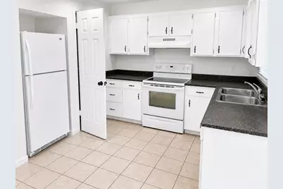 1406 Crystal Court #B, Tavares, FL 32778 - Photo 2
