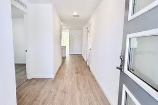 219 Skyfield Ct, Lady Lake, FL 32159 - Photo 6