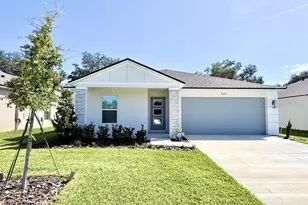 219 Skyfield Ct, Lady Lake, FL 32159 - Photo 1