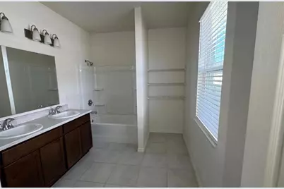 7054 Cruz Court, Lakeland, FL 33813 - Photo 14