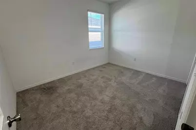 7054 Cruz Court, Lakeland, FL 33813 - Photo 8