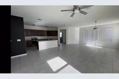 7054 Cruz Court, Lakeland, FL 33813 - Photo 4