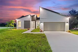 3 Magnolia Blossom Ln, Poinciana, FL 34759 - Photo 2