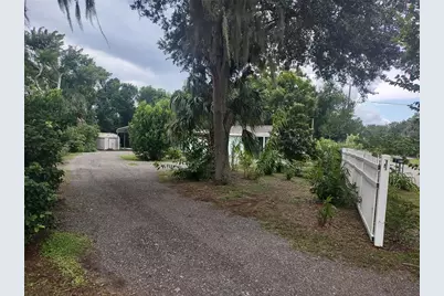 901 Hibiscus Court, Tavares, FL 32778 - Photo 2