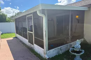 9085 Arndale Cir, Tampa, FL 33615 - Photo 2