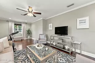 711 Valley Forge Rd, Jacksonville, FL 32208 - Photo 8