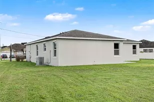 46 Alicante Ct, Kissimmee, FL 34758 - Photo 12