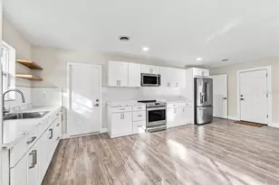 201 Granada St, Holly Hill, FL 32117 - Photo 14