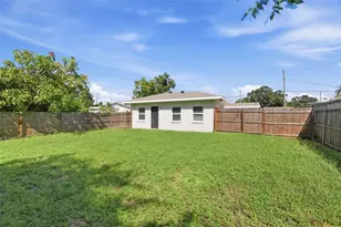 2141 Mango Ave, Sarasota, FL 34234 - Photo 38