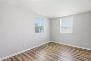 2141 Mango Ave, Sarasota, FL 34234 - Photo 18