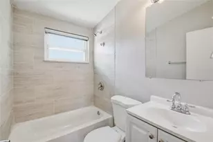 2141 Mango Ave, Sarasota, FL 34234 - Photo 24