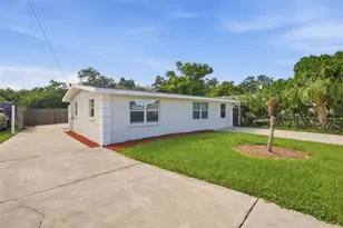2141 Mango Ave, Sarasota, FL 34234 - Photo 2