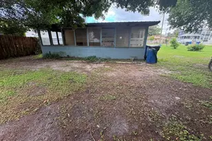 11124 Mahin Ln, Riverview, FL 33578 - Photo 16