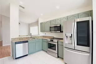 323 Allison Ave, Davenport, FL 33897 - Photo 4