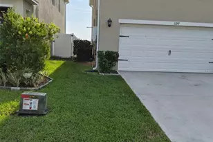 1777 Walnut Crk Dr, Kissimmee, FL 34744 - Photo 8