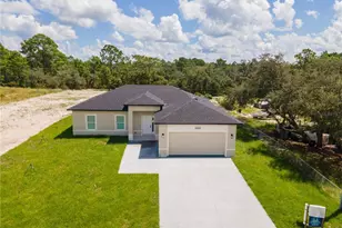 2223 Lemon Dr, Lake Wales, FL 33898 - Photo 2