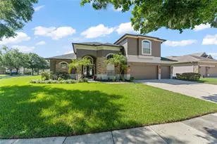 3833 Emerald Estates Cir, Apopka, FL 32703 - Photo 2