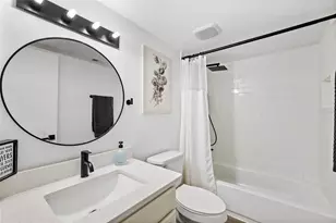 2485 Lakeway Branch Dr, Orlando, FL 32839 - Photo 18