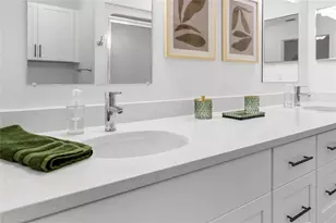 2011 Villa Sites Dr, Tampa, FL 33612 - Photo 30