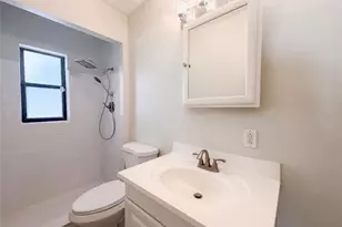 601 Myrtle Way S, Saint Petersburg, FL 33705 - Photo 18