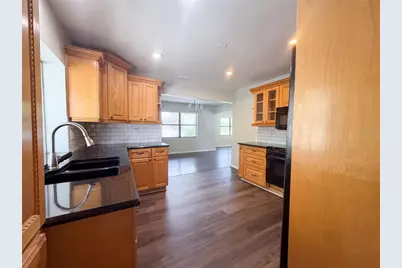 601 Myrtle Way S, Saint Petersburg, FL 33705 - Photo 26