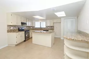 1054 Lotus Cove Ct, Altamonte Springs, FL 32714 - Photo 2