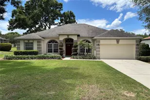 561 Strathclyde Ct, Apopka, FL 32712 - Photo 1