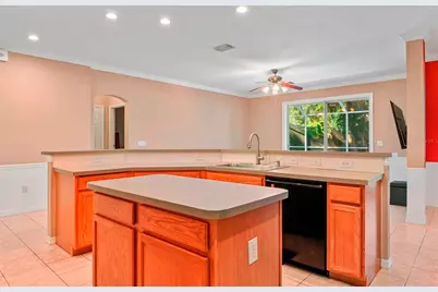 1535 Rolling Meadow Drive, Valrico, FL 33594 - Photo 10