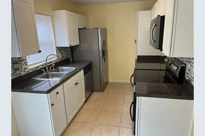1733 Shady Ridge Court #233, Orlando, FL 32807 - Photo 2