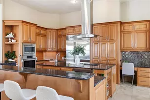 9320 Cypress Cove Dr, Orlando, FL 32819 - Photo 14