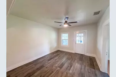 335 E Hoffman Street, Lake Alfred, FL 33850 - Photo 4