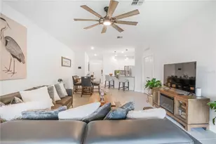 4716 Waltham Forest Dr, Davenport, FL 33837 - Photo 2