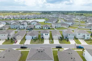 3411 Grassy Knoll Ct, Plant City, FL 33565 - Photo 2