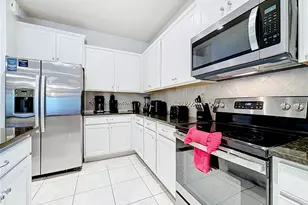 8879 Qin Loop, Kissimmee, FL 34747 - Photo 10