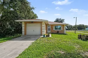 6655 Merle St, Bradley, FL 33835 - Photo 1
