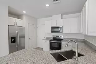 631 Meadows Edge Pl, Lake Wales, FL 33859 - Photo 2