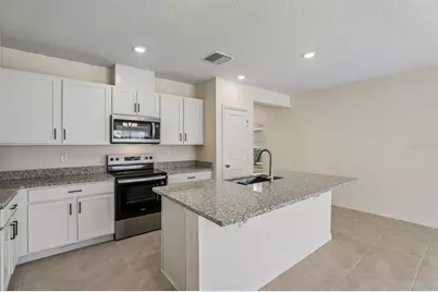 647 Meadows Edge Place, Lake Wales, FL 33859 - Photo 4