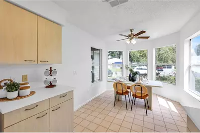 642 Glen Oaks Drive, Leesburg, FL 34748 - Photo 10