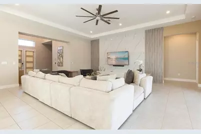 1063 Jack Nicklaus Court, Kissimmee, FL 34747 - Photo 6