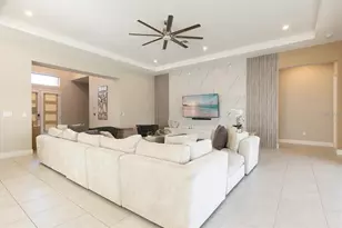 1063 Jack Nicklaus Ct, Kissimmee, FL 34747 - Photo 6