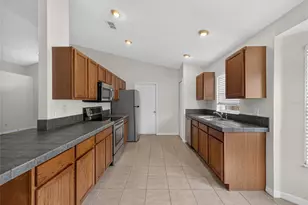 103 Prince Pl, Sanford, FL 32771 - Photo 4