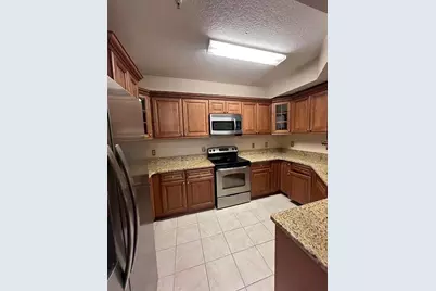 5554 Metrowest Boulevard #4-310, Orlando, FL 32811 - Photo 6