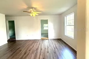 2215 Vine St, Orlando, FL 32806 - Photo 4