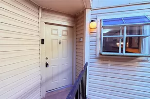1964 Lake Atriums Cir, Orlando, FL 32839 - Photo 4
