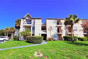 1964 Lake Atriums Cir, Orlando, FL 32839 - Photo 2